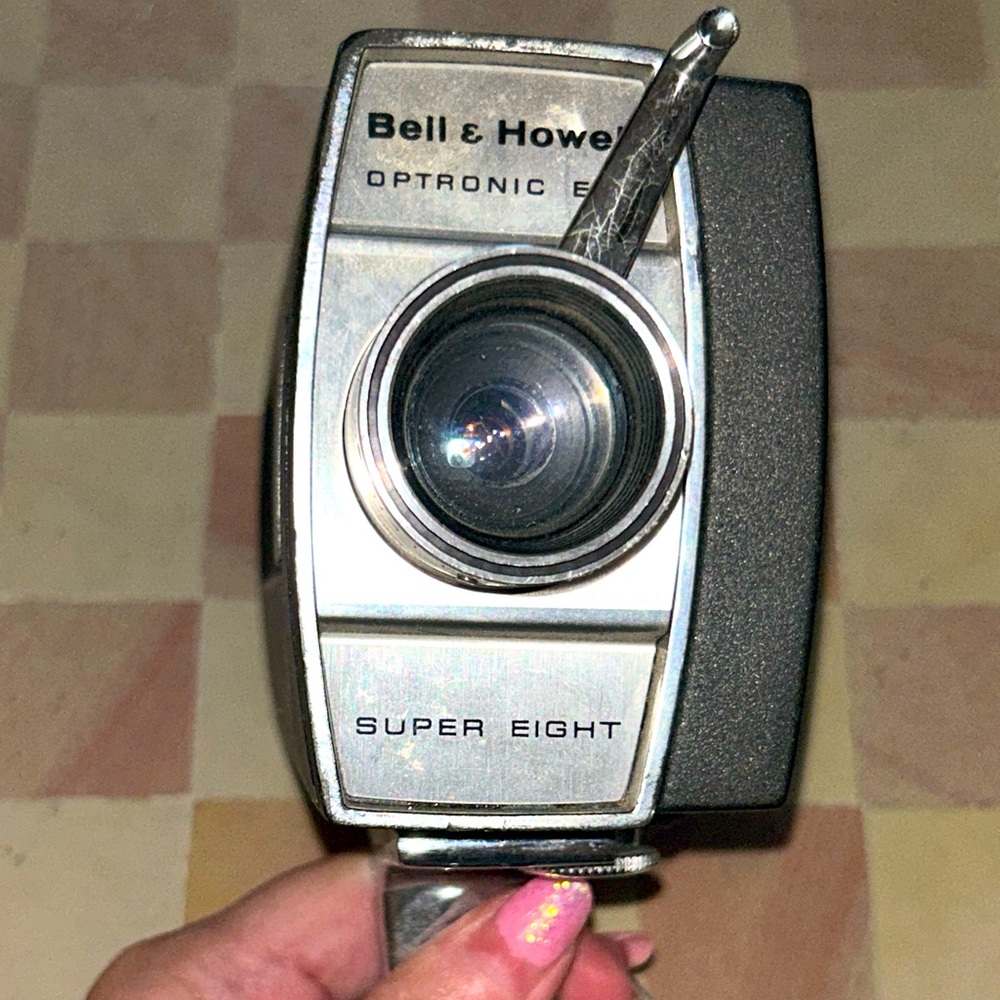 Vintage BELL & HOWELL CAMERA